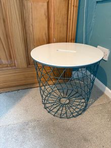 Basket with lid