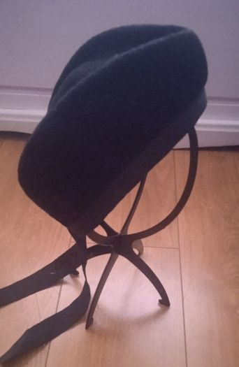 Vintage style hat