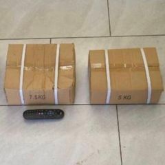 brand new 2x7.5kilo, 2x5kilo hex dumbbells