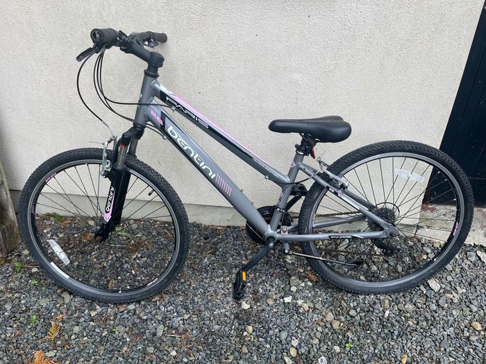 Girls bike