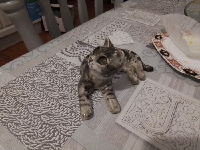 Another pair of cats