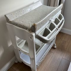 baby changing unit