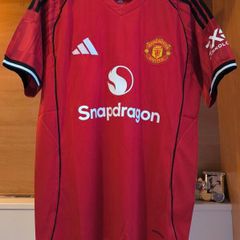 Man United home jerseys season 25/26