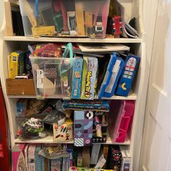 Bookcase/ Shelving unit