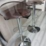 2 bar stools Image 4