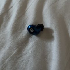 Raycon earbuds right only