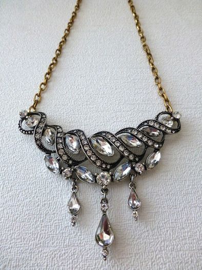 Art Deco Vintage Style Crystal Gold Necklace