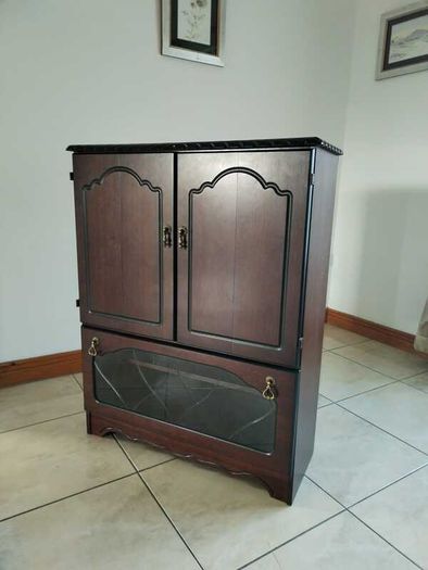 Television Unit - TV Wooden Corner Unit with folding doors & Pull Down Glass Cabinet Door - For Kitchen, Bedroom, Sitting, Lounge, Conservatory / Sun Room etc in your house