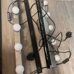 Vanity/makeup desk lights