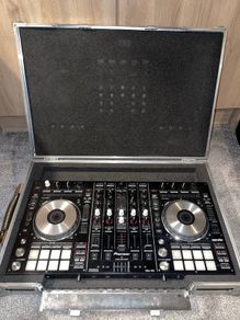 dj deck