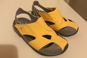 Yellow Sandals  Michael Jordan