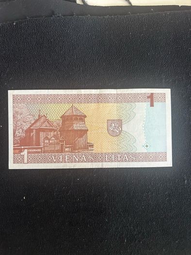 One Litas notes from Lithuania 1994