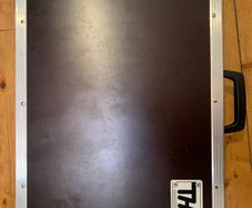 Thon flight case Pedal Board