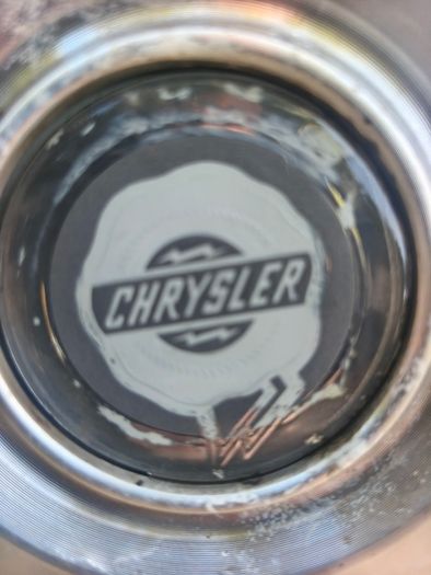 Chrysler 18" alloy wheels