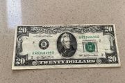 USA 1977 20 Dollars Banknotes Misaligned Border