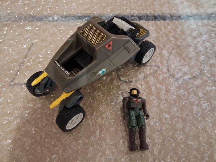 starcom  vintage toy & Robotech macross
