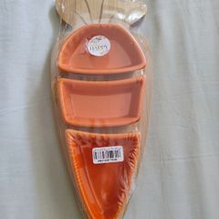 Decorative serving dishes