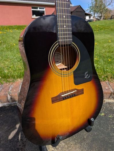 Epiphone AJ-10 Acoustic Guitar
