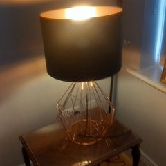 Table lamp