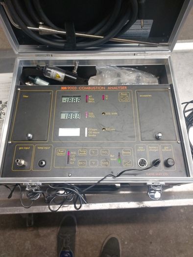 flue combustion analyser