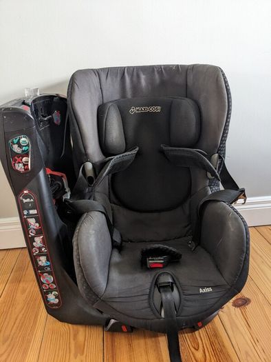Maxi-Cosi Axiss Swiveling Toddler Car Seat