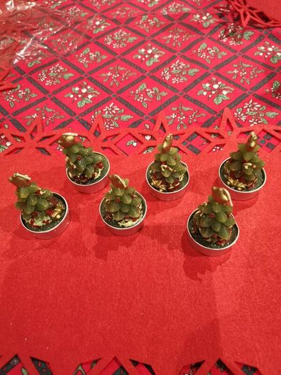 Christmas tree tealights. X 6