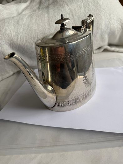Vintage Walker & Hall Sheffield Silver-Plated 3-Piece Tea Set (Model 1659)