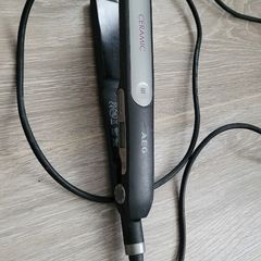 Hair straithener  AEG