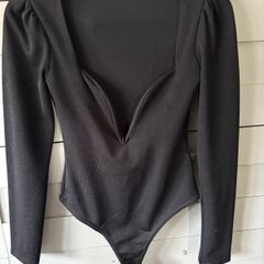 Pretty little thing bodytop