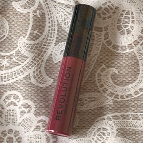 Lipstick Revolution brand new sealed unopened Creme Poise