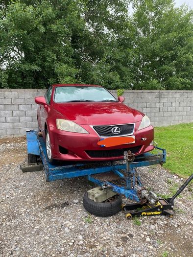 Lexus IS 220d for breaking!