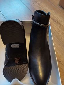 black leather loretta vitale boots