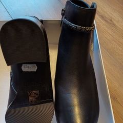 black leather loretta vitale boots