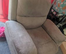 Reclining armchair