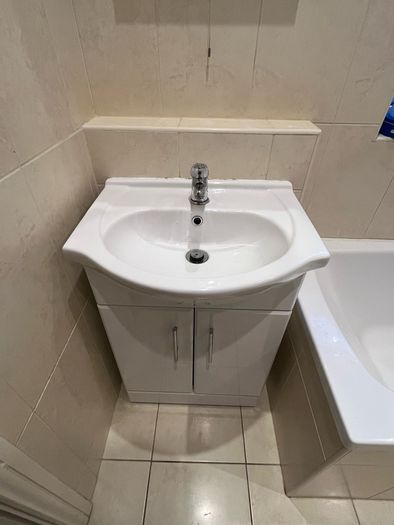 Bathroom vanity sink unit with storage