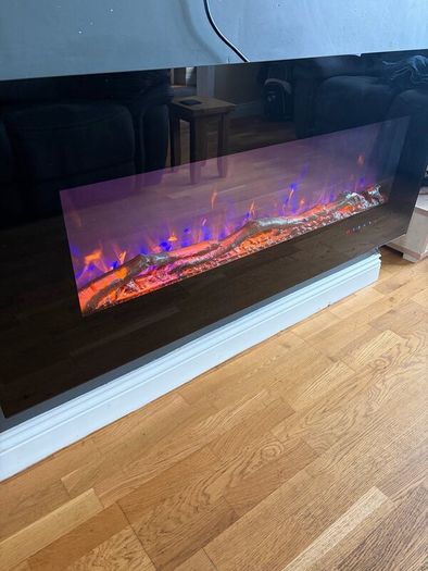 Electric fireplace with remote control