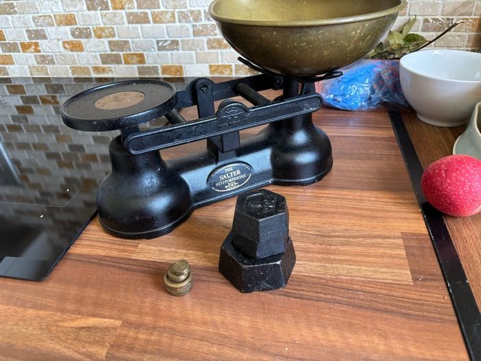 weighing scales
