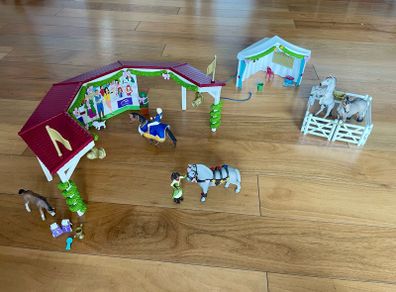 Schleich - Big Horse Show with extra horses