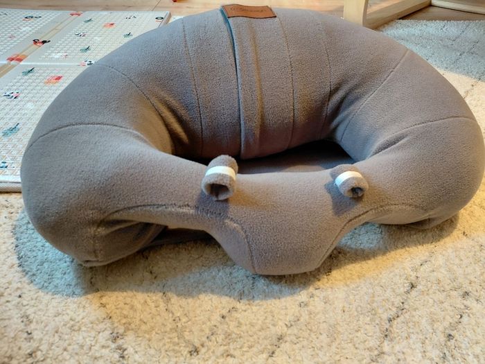 Baby floor seat and support cushion