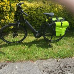 Electric bicycle with accessories