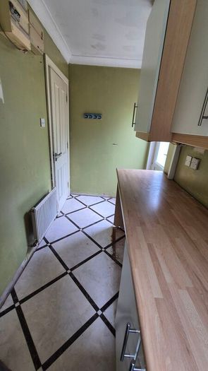 Kitchen - premium granite & utility