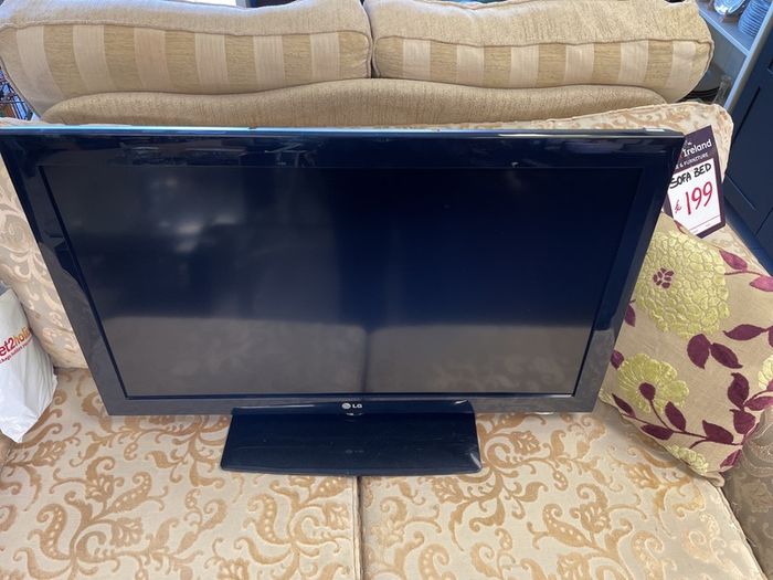 37 inches LG tv