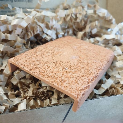 Ceramic shelter brick 8.5x7x1.5cm