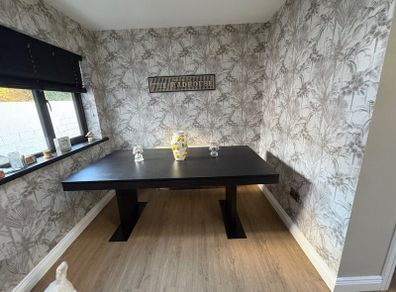 Kitchen/Dining table