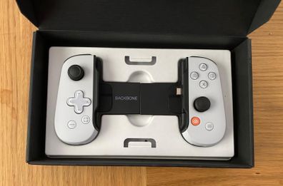 BackBone (1st Gen) for USB-c