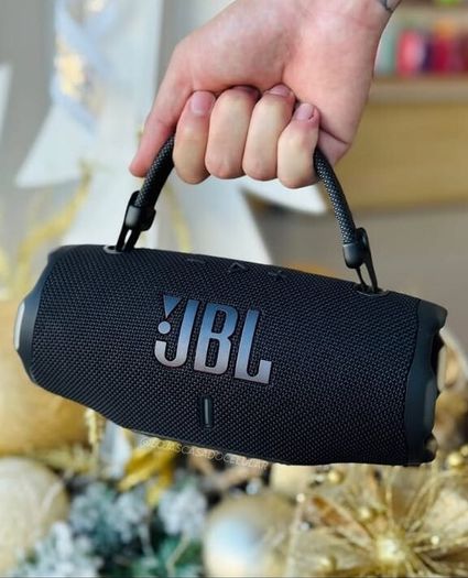 JBL Charge 6 portable Bluetooth speaker
