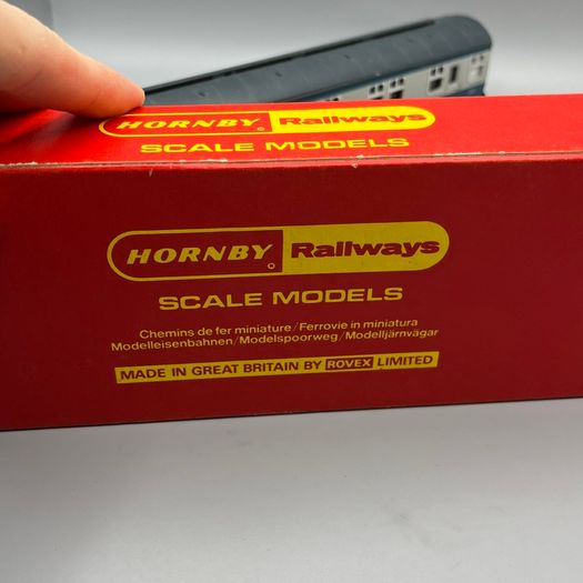 Hornby R924 Inter-city Sleeper Coach 2510 Br Mk1 Coach + Box