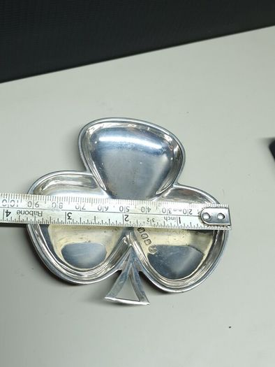 Vintage Irish sterling silver shamrock / clover trinket dish, fully hallmarked Dublin.