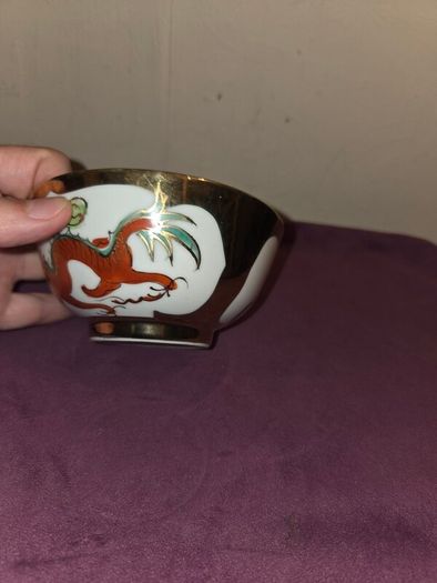 Vintage hand painted Chinese rice bowl