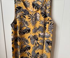 Primark women ladies sleeveless shirt, tank top, mint condition, like new